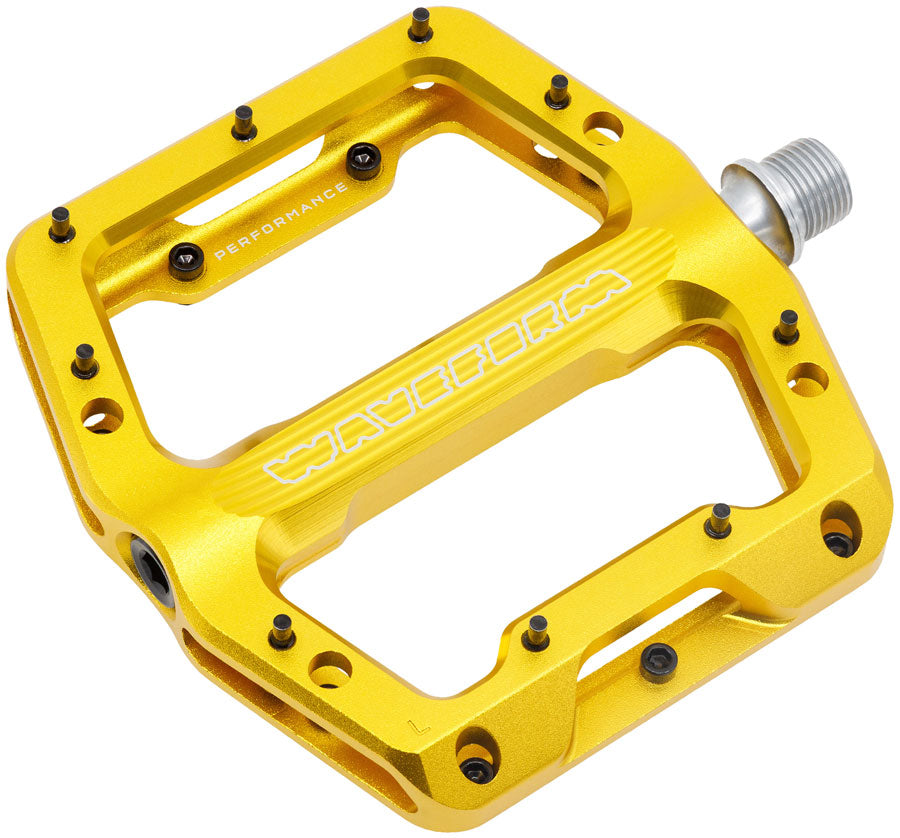 Wolf Tooth Waveform Performance Pedals